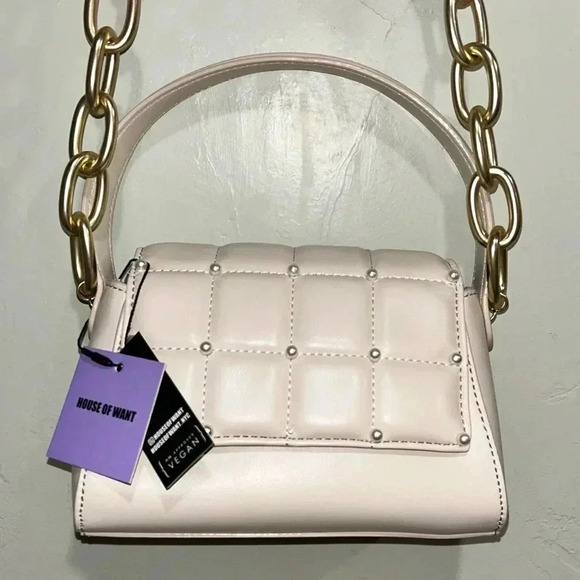 HOUSE OF WANT. WE ARE CHIC CROSS BODY BAG. DESIGNER. WINTER WHITE. NWTS🛍️! - Picture 3 of 15
